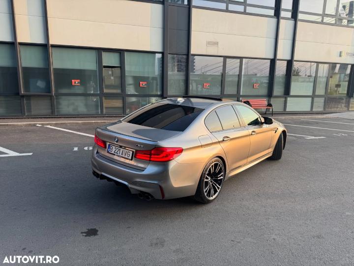 BMW M5 5